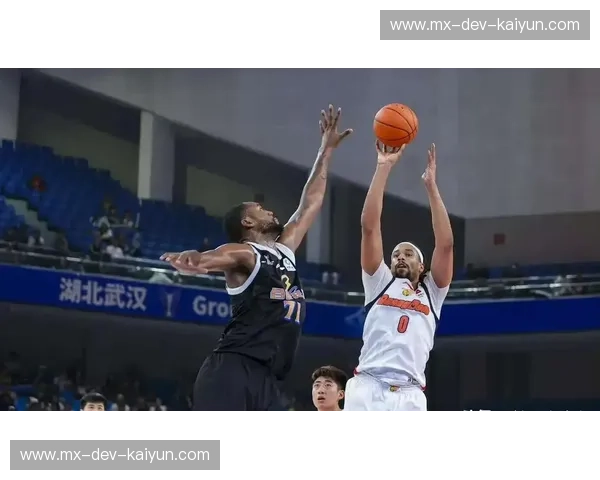 巅峰对决：广东宏远与南京同曦，一场不可错过的篮球盛宴